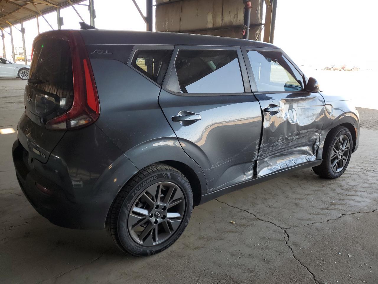 2020 Kia Soul Ex - Image 3