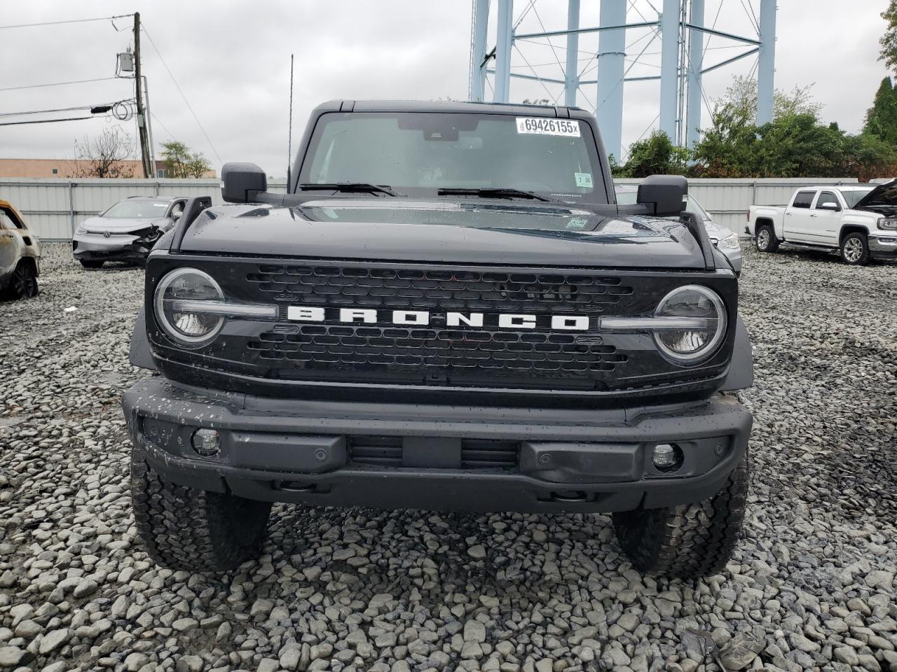 2025 Ford Bronco Outer Banks - Image 5