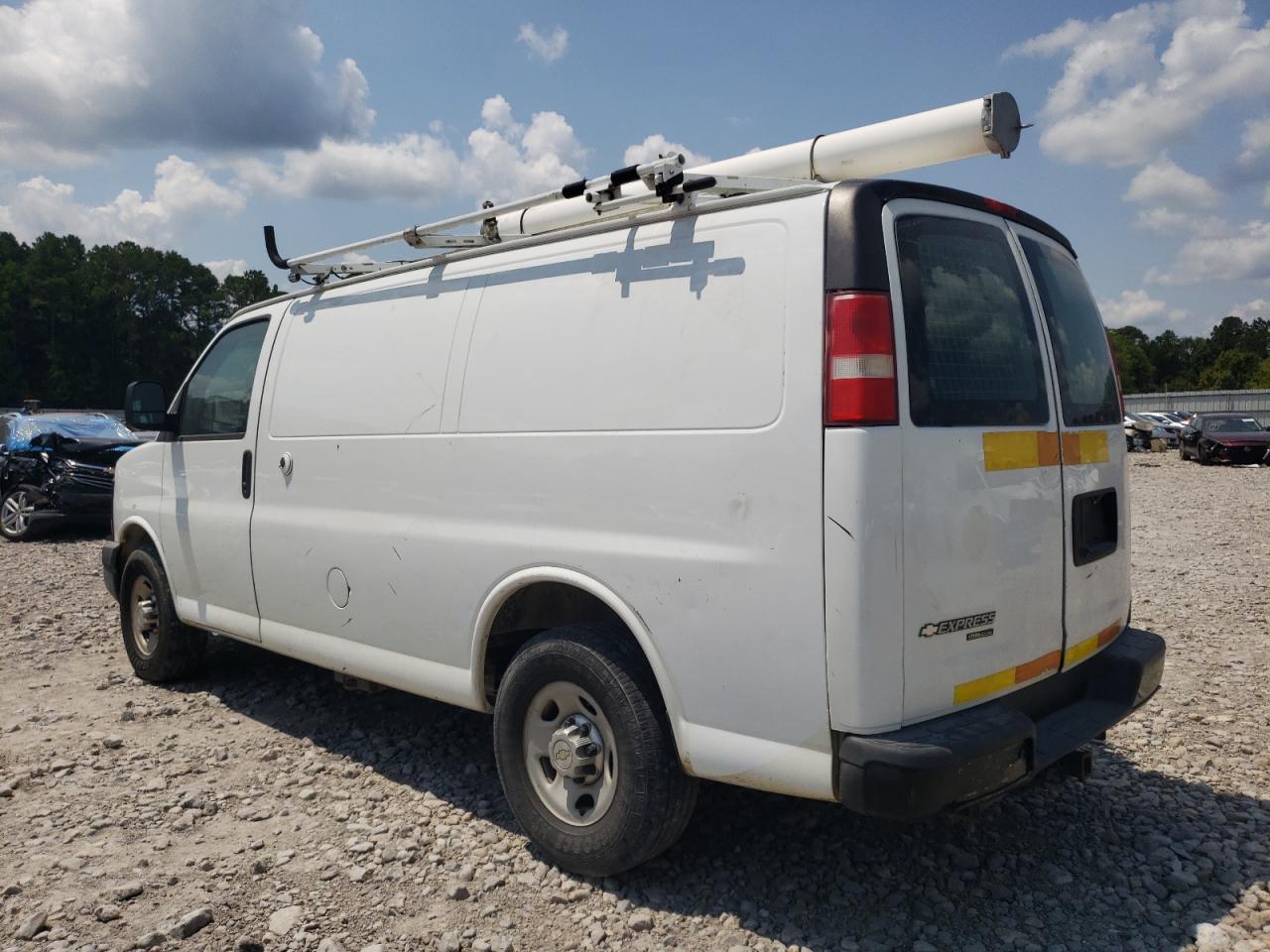 2013 Chevrolet Express G2500 - Image 2