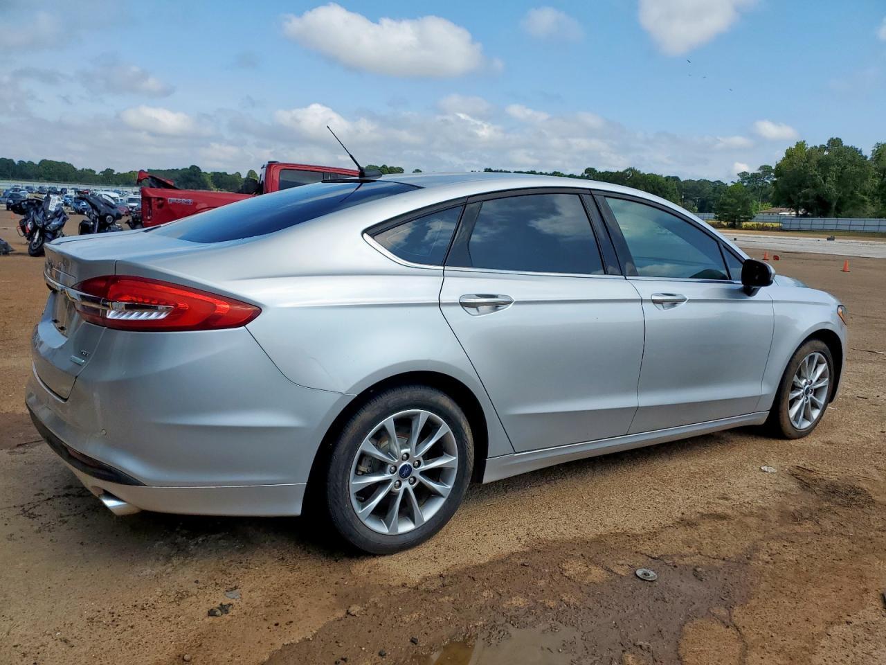 2017 Ford Fusion Se - Image 3