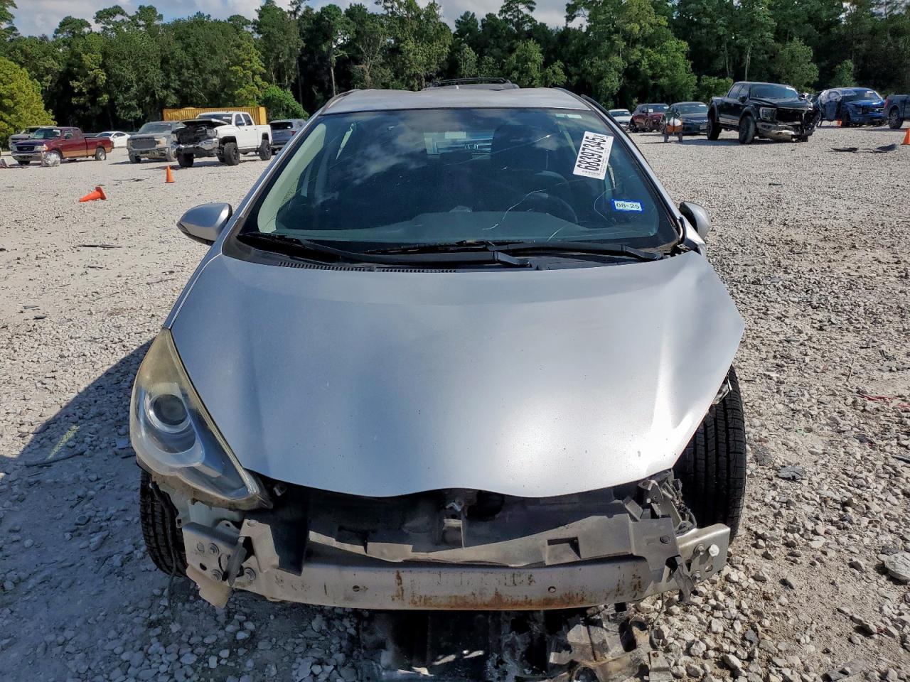 2015 Toyota Prius C - Фото 5