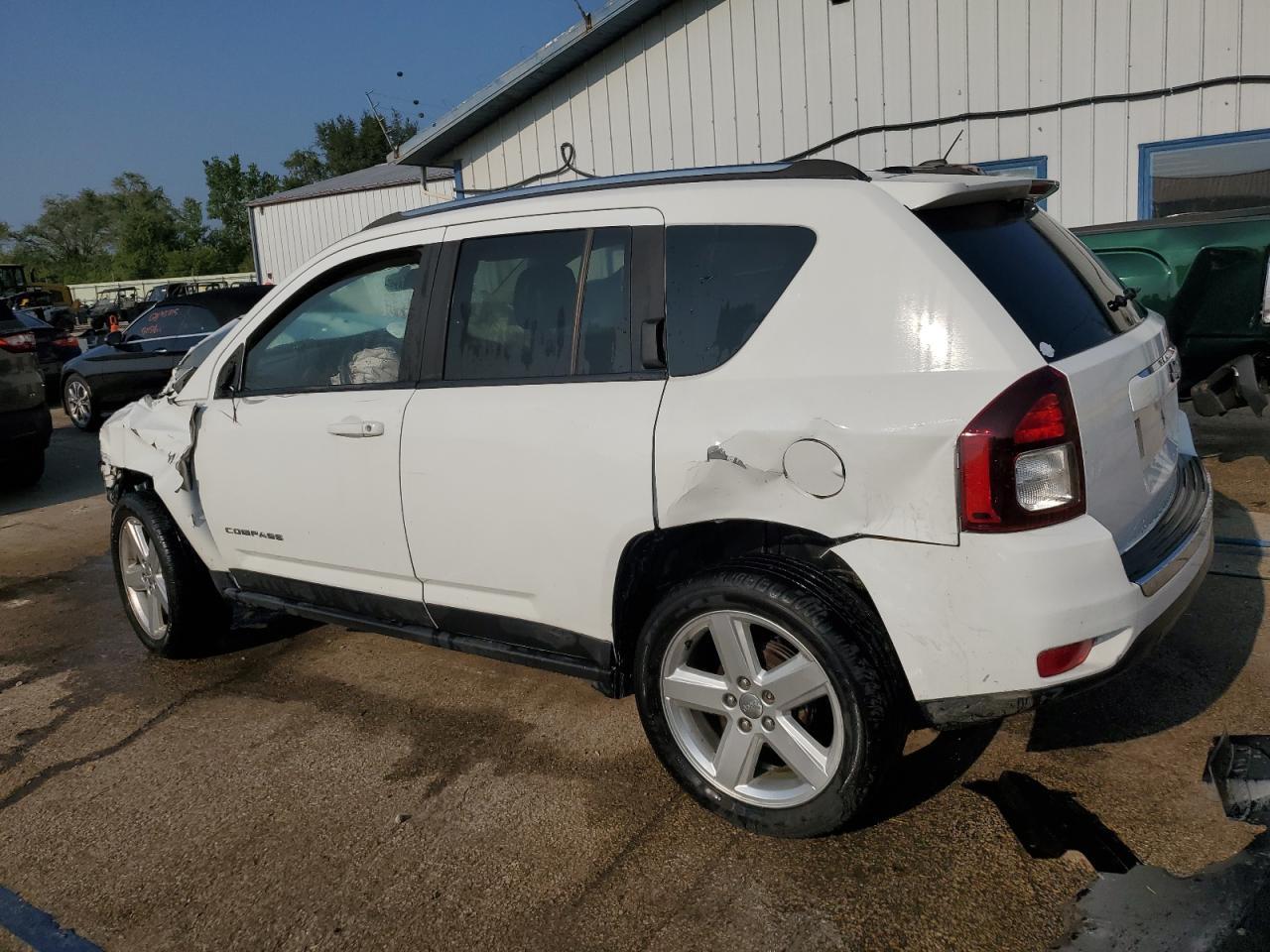 2014 Jeep Compass Latitude - Фото 2