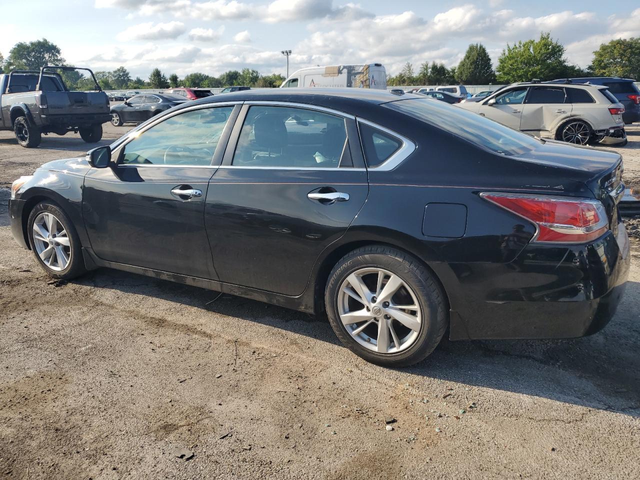 2015 Nissan Altima 2.5 - Фото 2