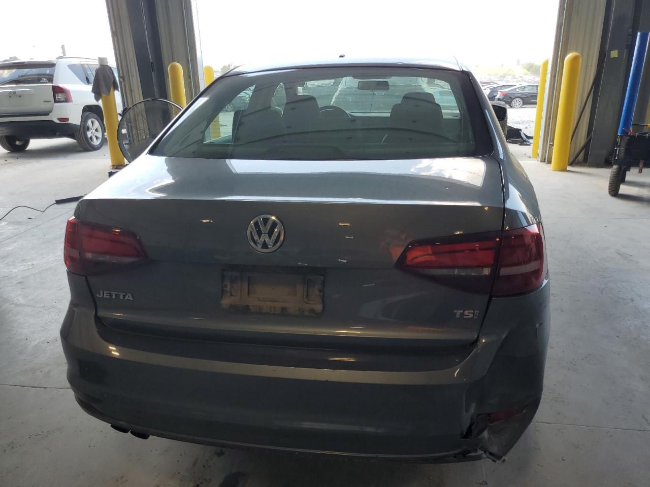 2017 Volkswagen Jetta S - Фото 6