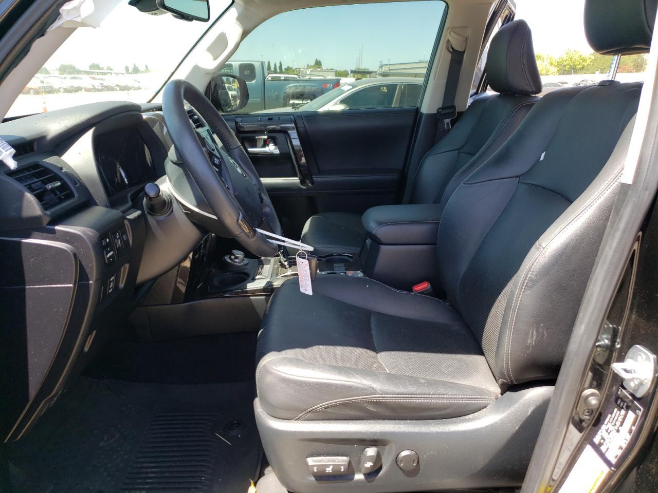 2021 Toyota 4Runner Night Shade - Фото 7