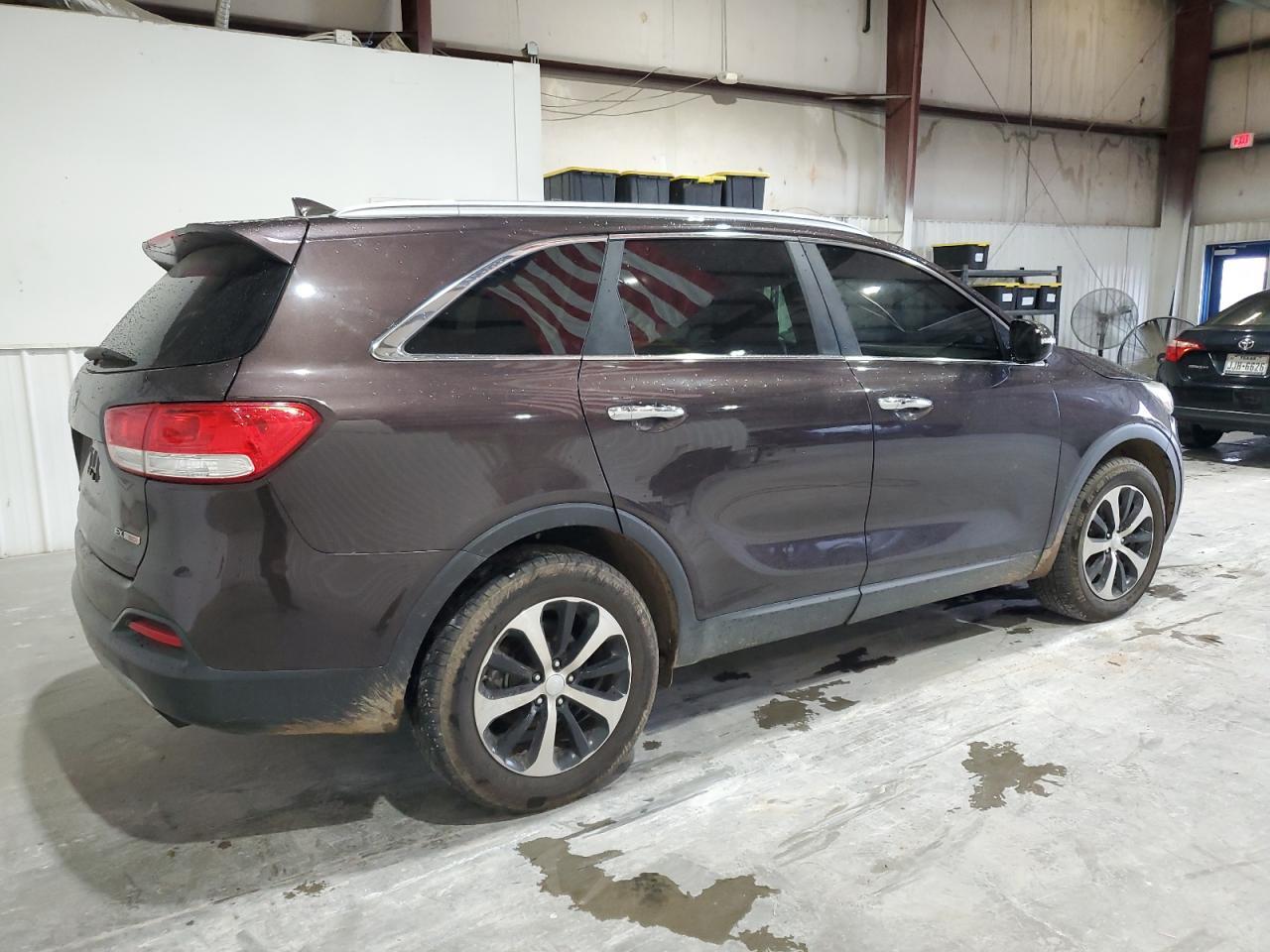 2017 Kia Sorento Ex - Image 3