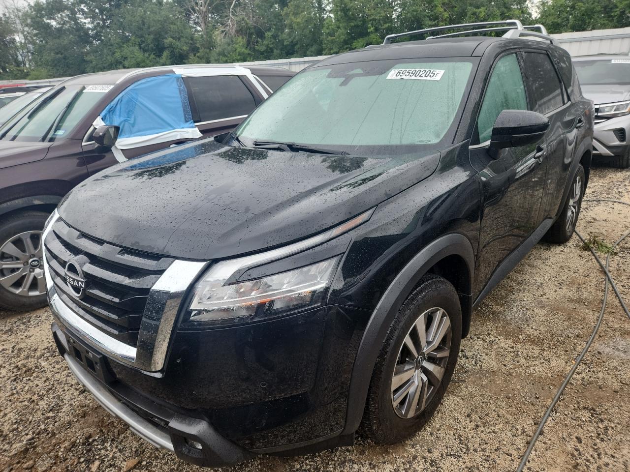 2022 Nissan Pathfinder Sl