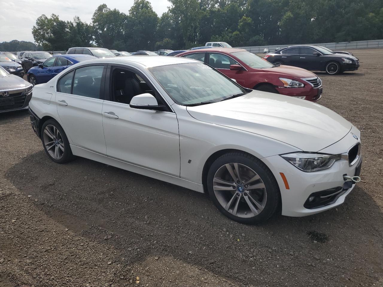 2018 BMW 330E - Фото 4