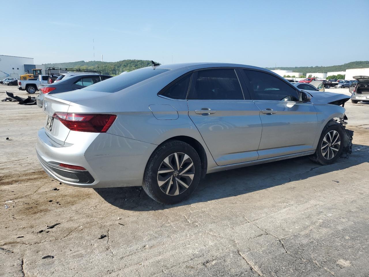 2024 Volkswagen Jetta S - Фото 3