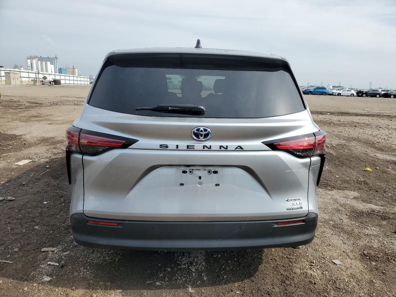 2022 Toyota Sienna Xle - Фото 6