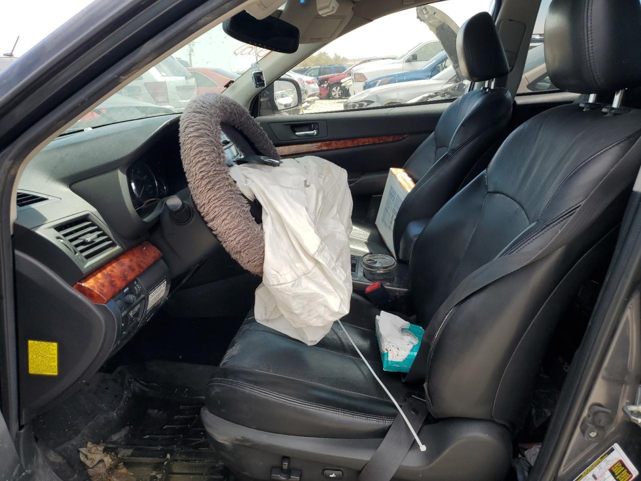 2010 Subaru Legacy 2.5I Limited - Image 7