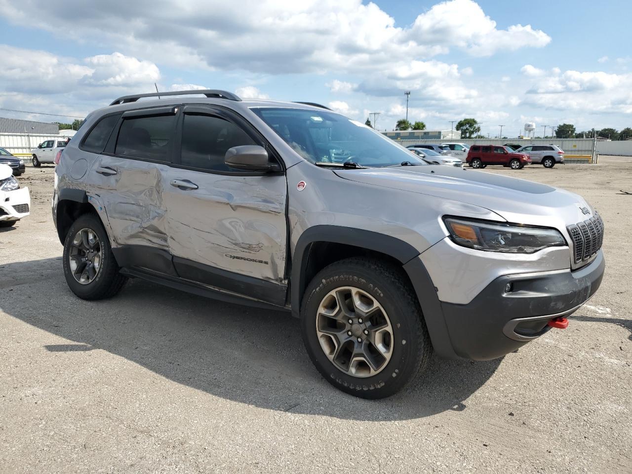 2019 Jeep Cherokee Trailhawk - Image 4