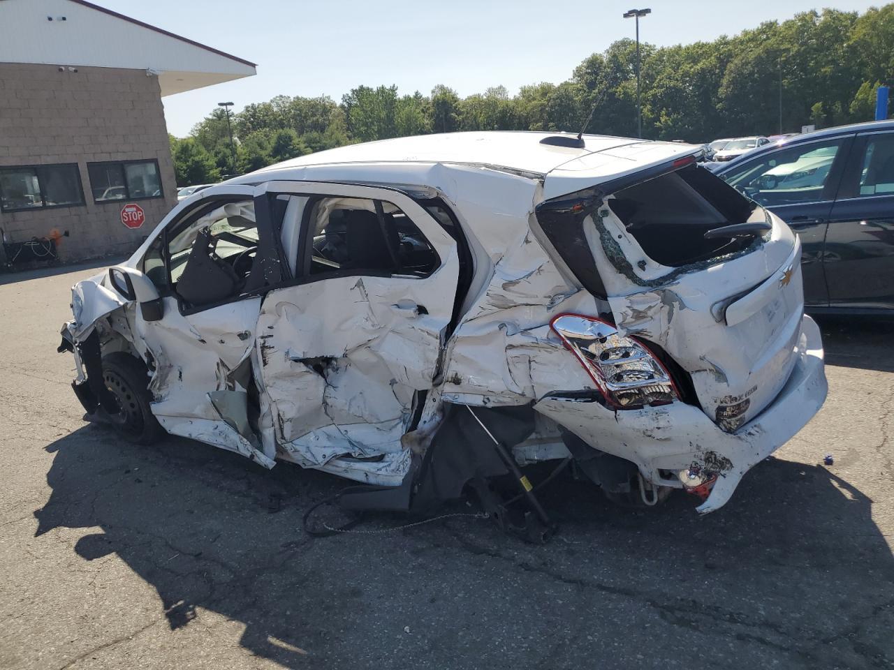 2020 Chevrolet Trax Ls - Фото 2
