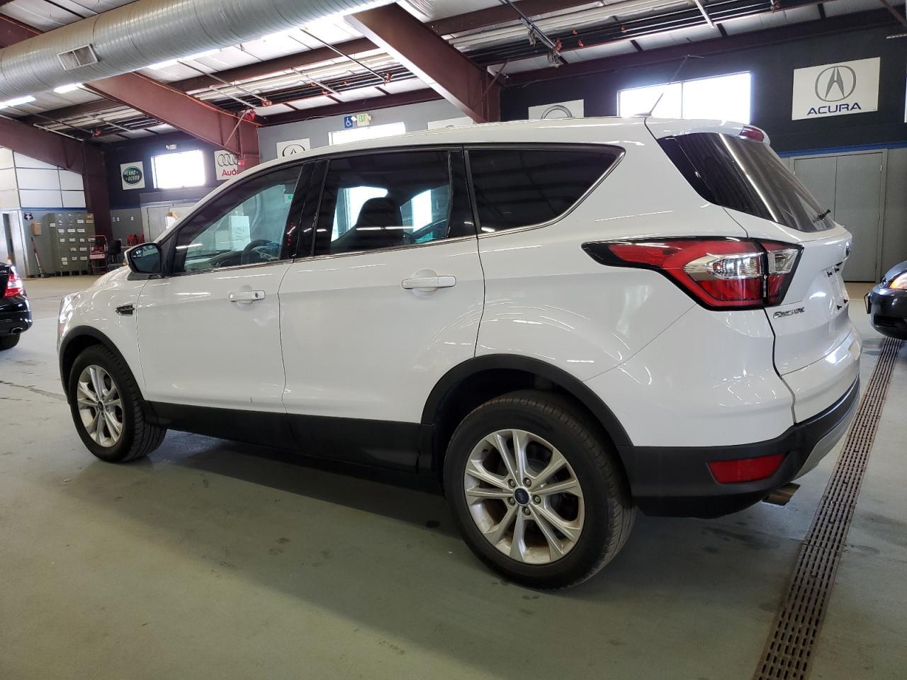 2017 Ford Escape Se - Фото 2