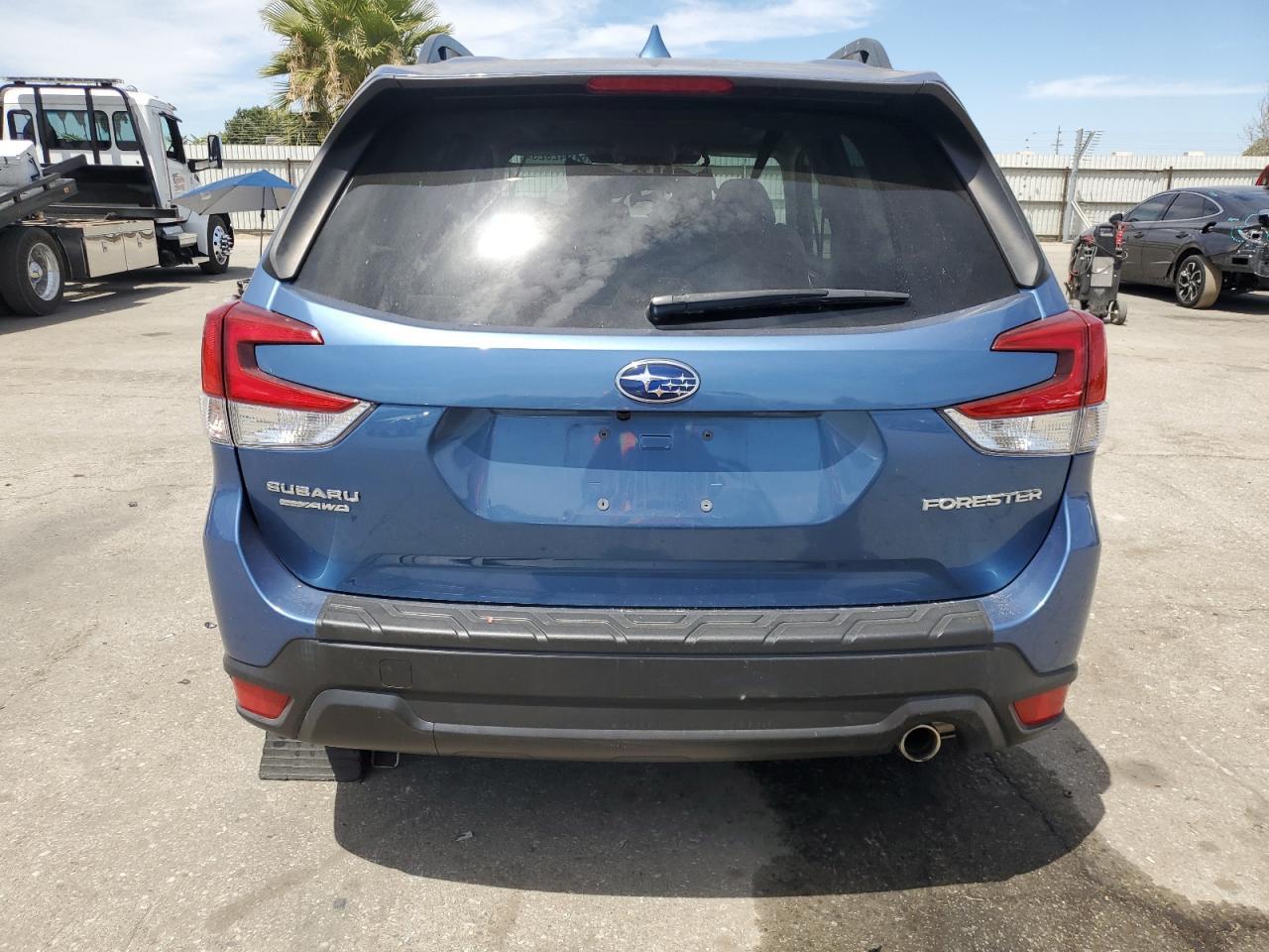 2023 Subaru Forester Limited - Image 6