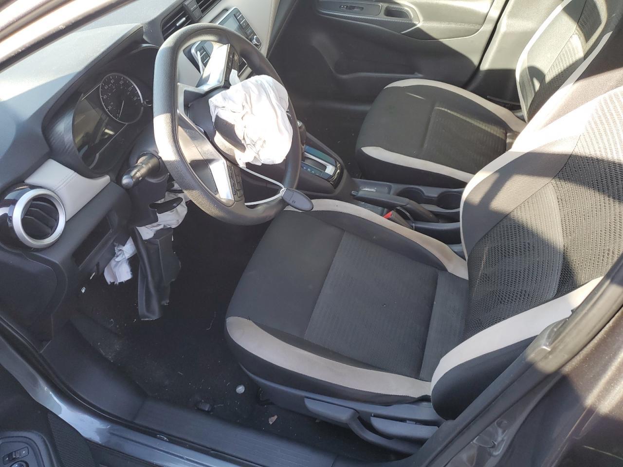 2020 Nissan Versa Sv - Фото 7