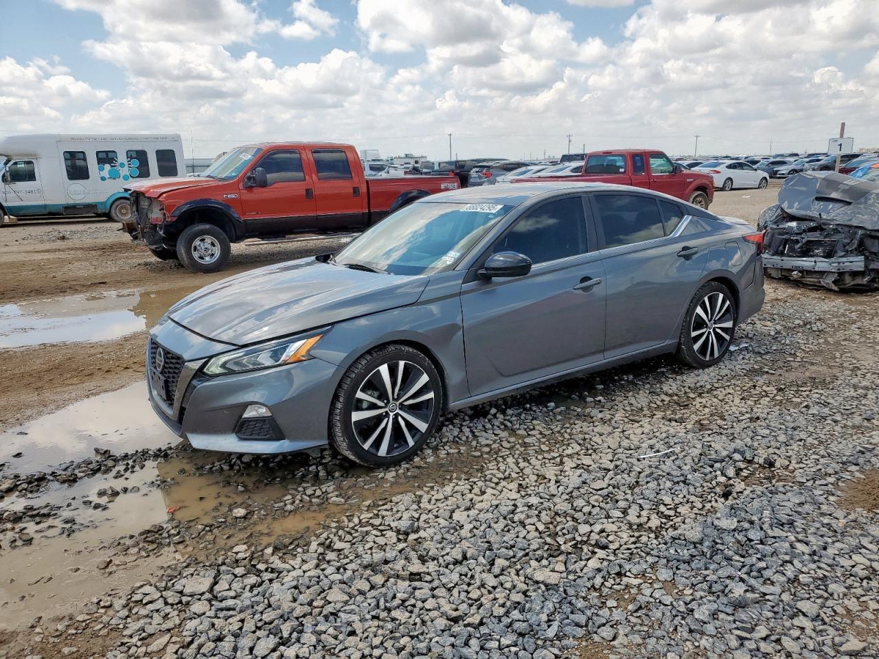 2021 Nissan Altima Sr