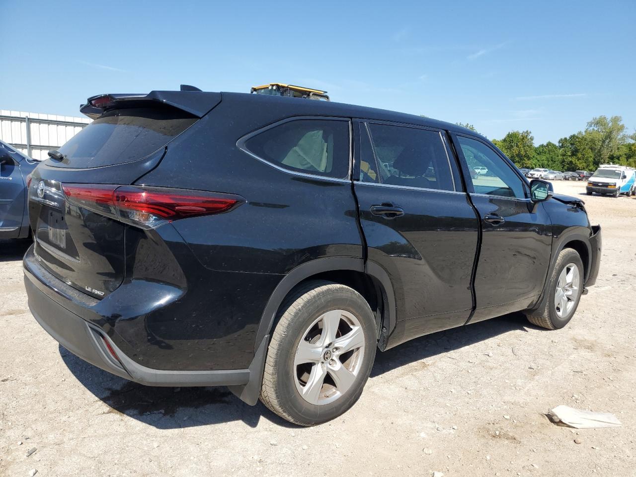 2020 Toyota Highlander L - Фото 3