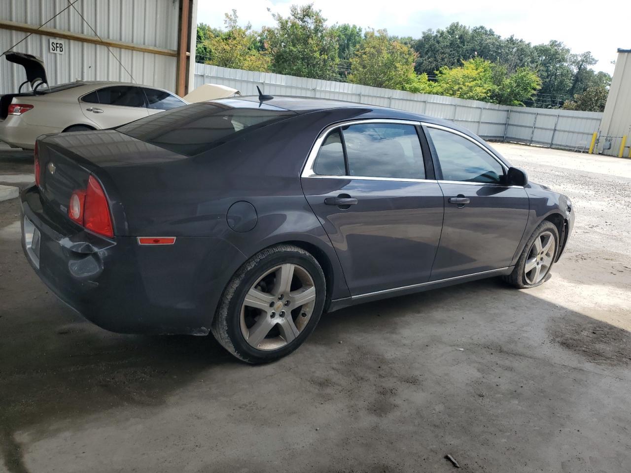 2011 Chevrolet Malibu 2Lt - Image 3