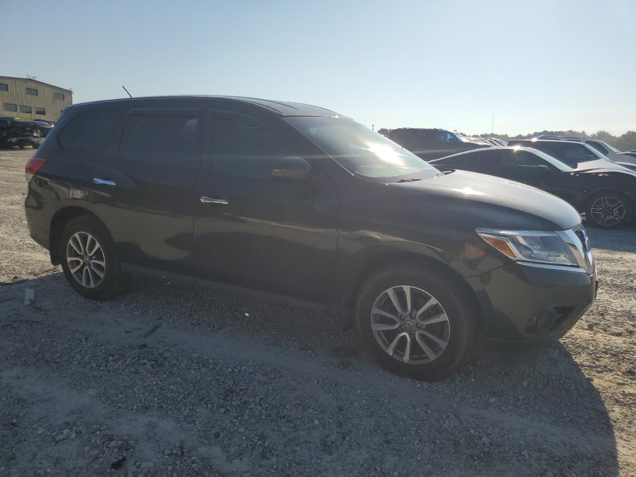 2015 Nissan Pathfinder S - Фото 4