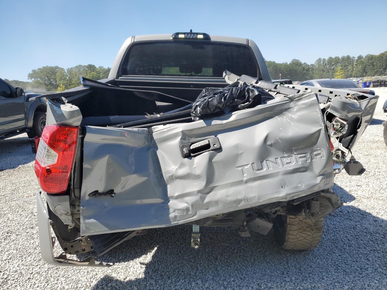 2020 Toyota Tundra Crewmax Sr5 - Image 6