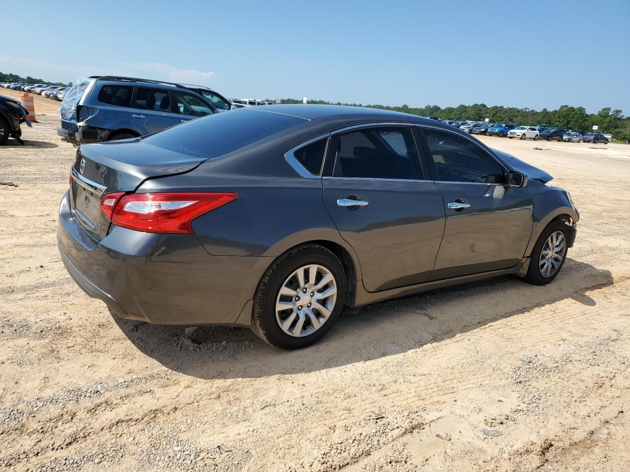 2017 Nissan Altima 2.5 - Фото 3