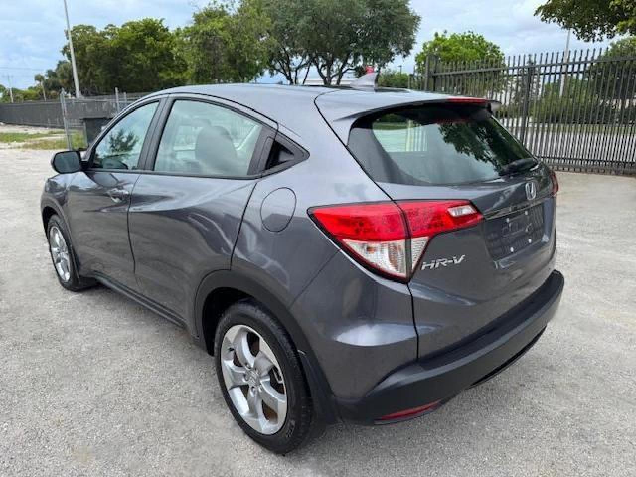 2022 Honda Hr-V Lx - Фото 2