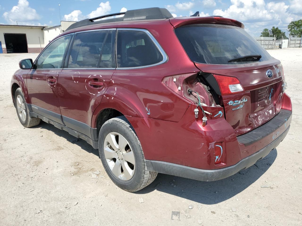 2011 Subaru Outback 3.6R Limited - Фото 2