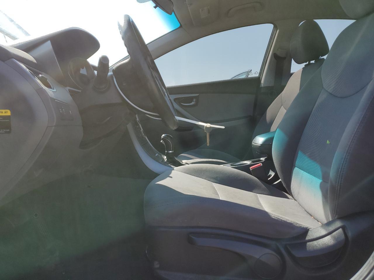 2016 Hyundai Elantra Se - Image 7