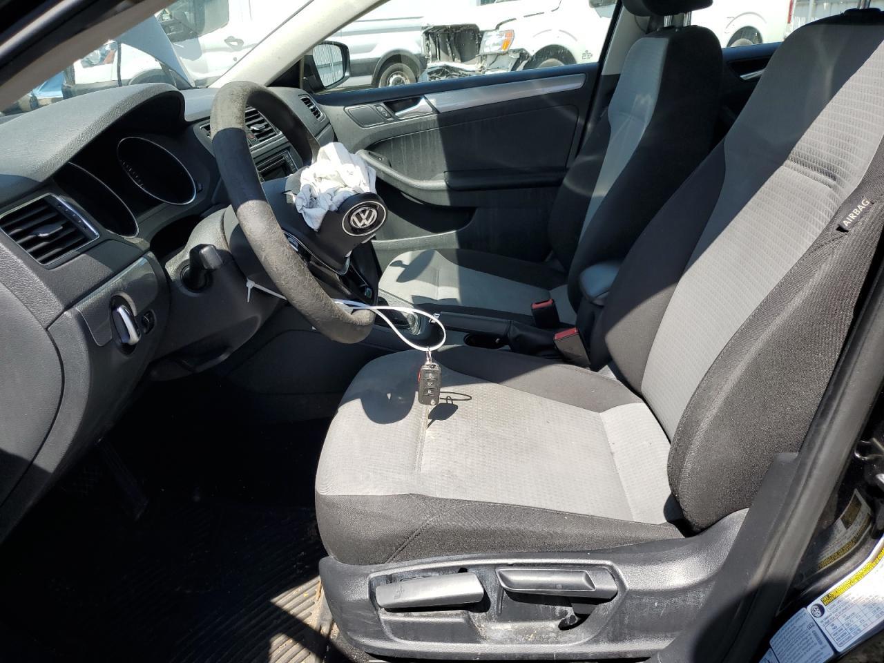 2017 Volkswagen Jetta S - Фото 7