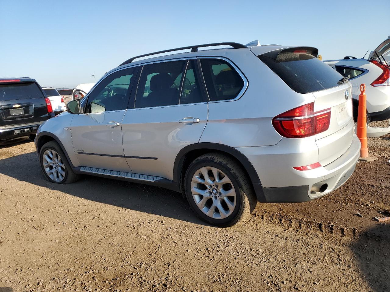 2013 BMW X5 xDrive35I - Image 2