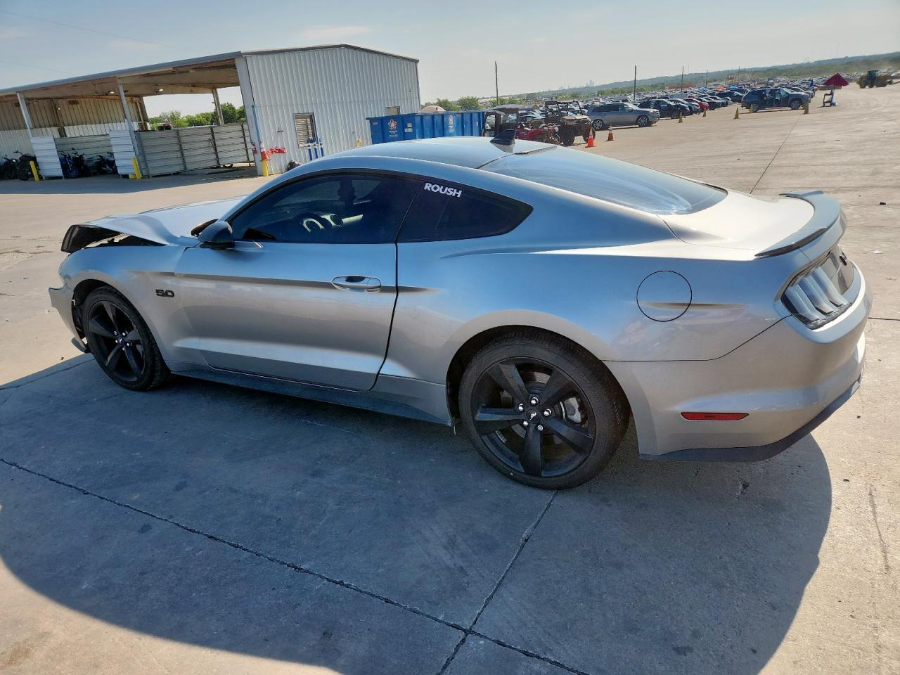 2021 Ford Mustang Gt - Фото 2