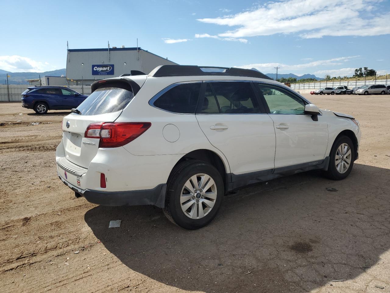 2016 Subaru Outback 2.5I Premium - Фото 3