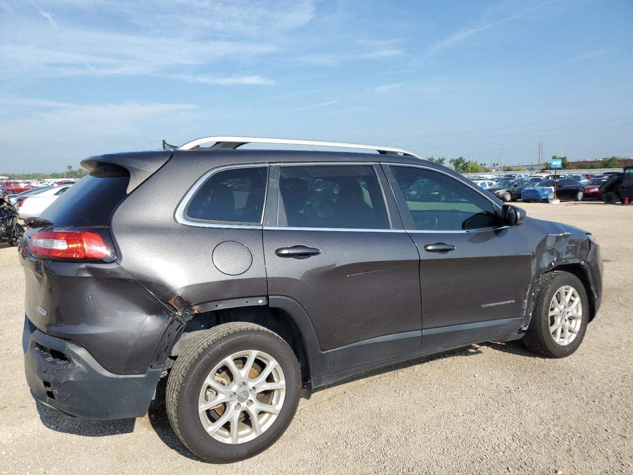 2017 Jeep Cherokee Latitude - Фото 3