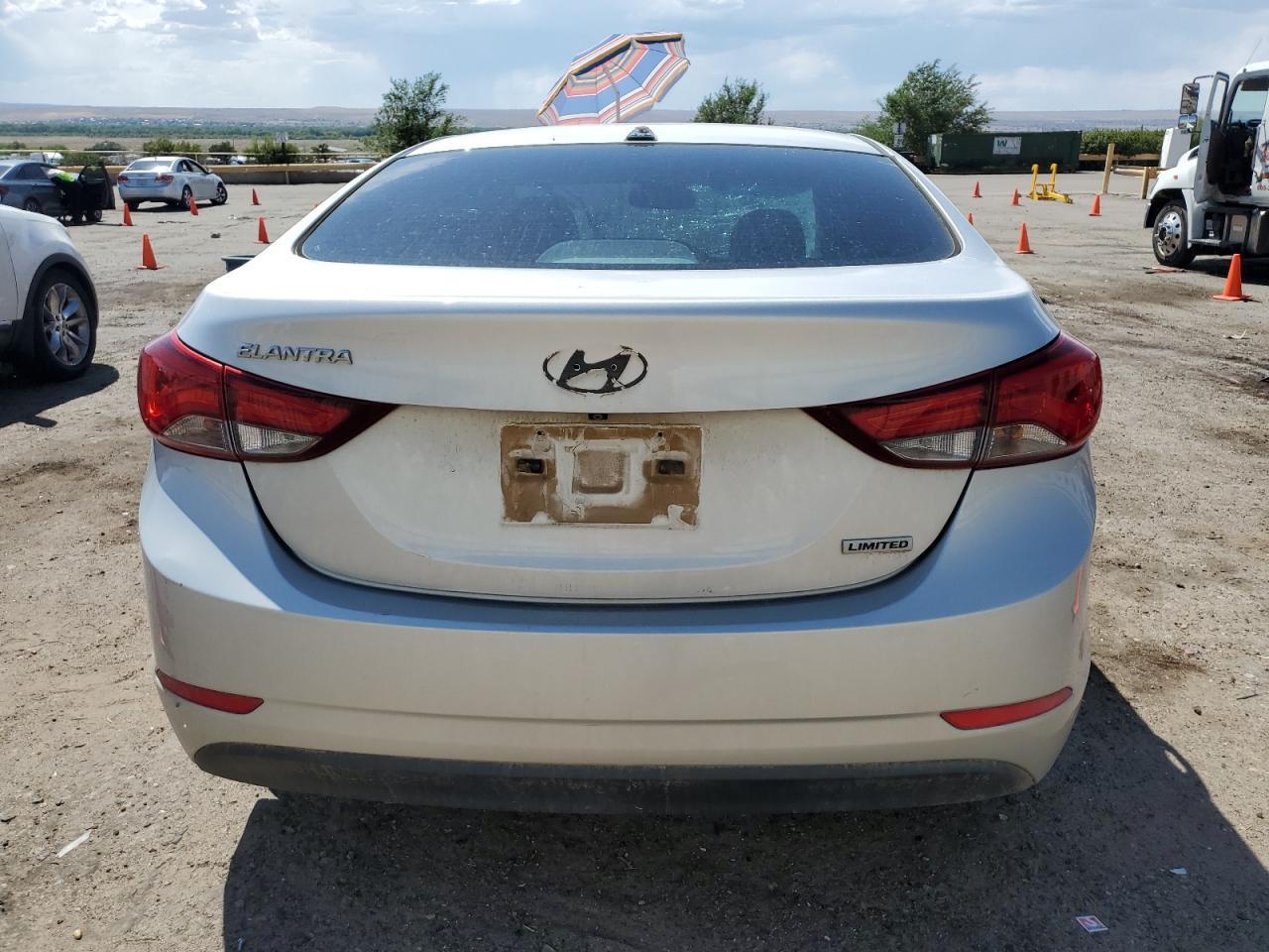 2016 Hyundai Elantra Se - Фото 6