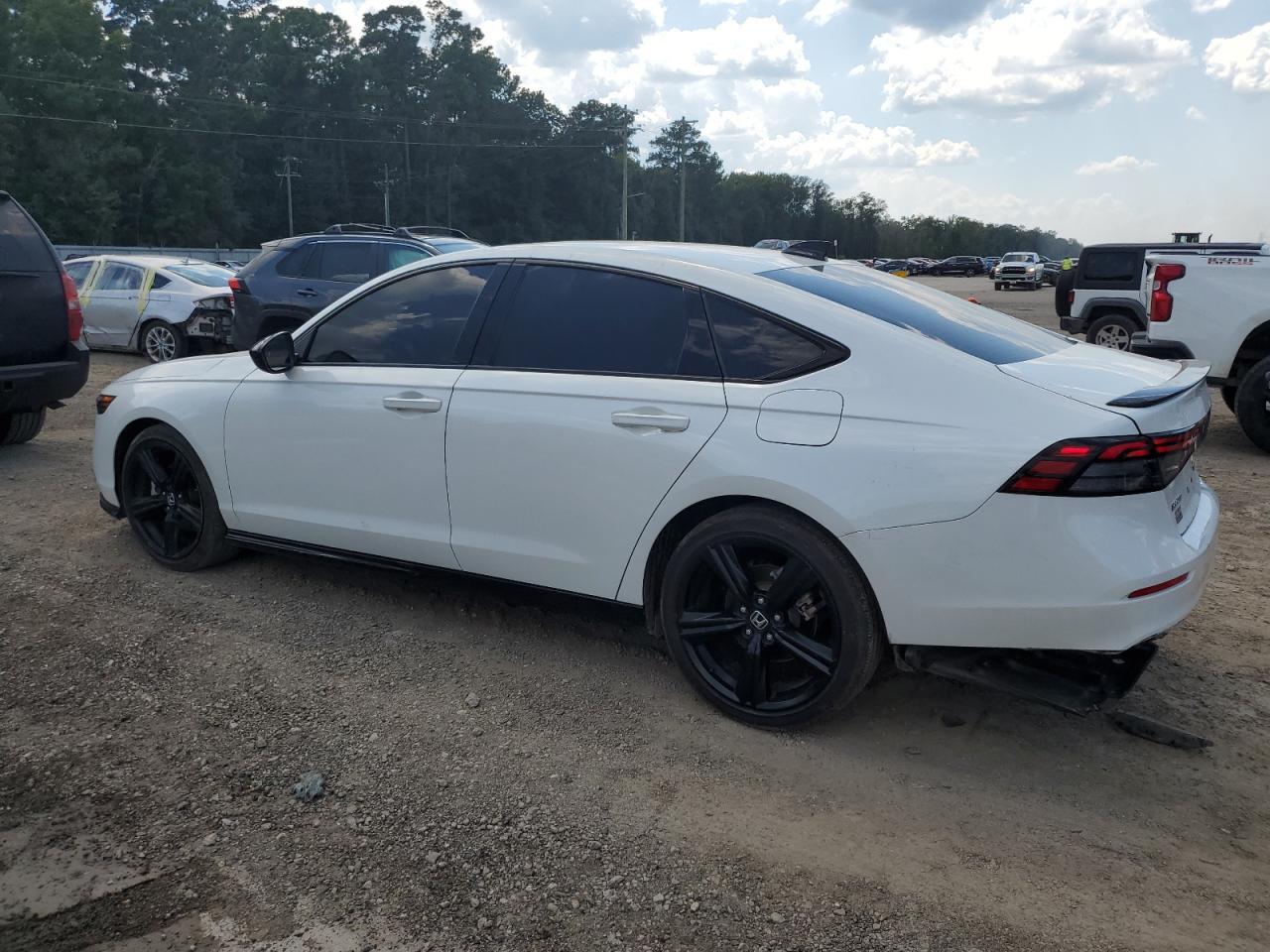 2024 Honda Accord Hybrid Sport-L - Image 2