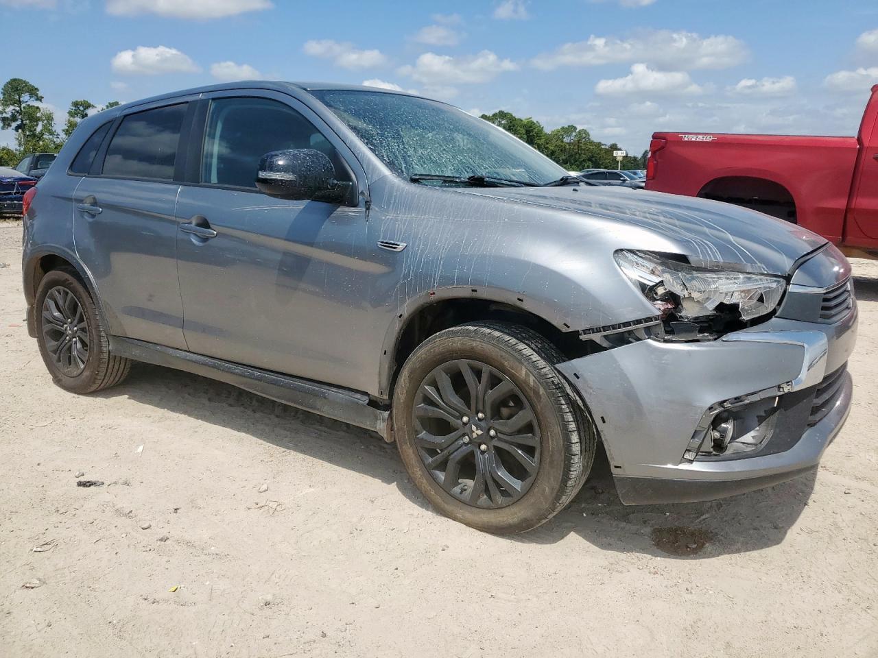 2017 Mitsubishi Outlander Sport Es - Image 4