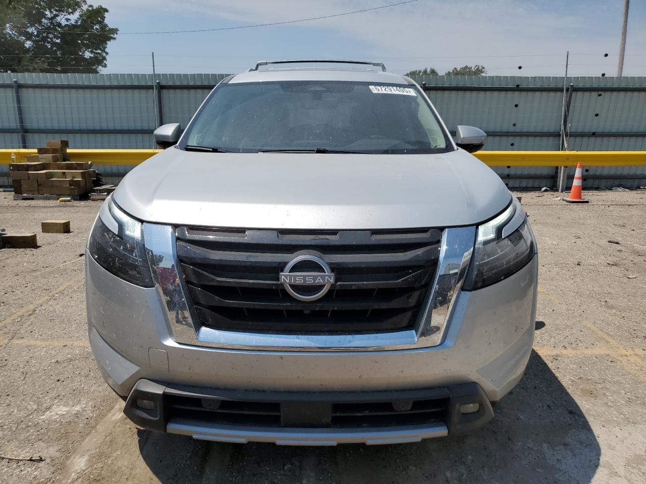 2025 Nissan Pathfinder Sl - Фото 5