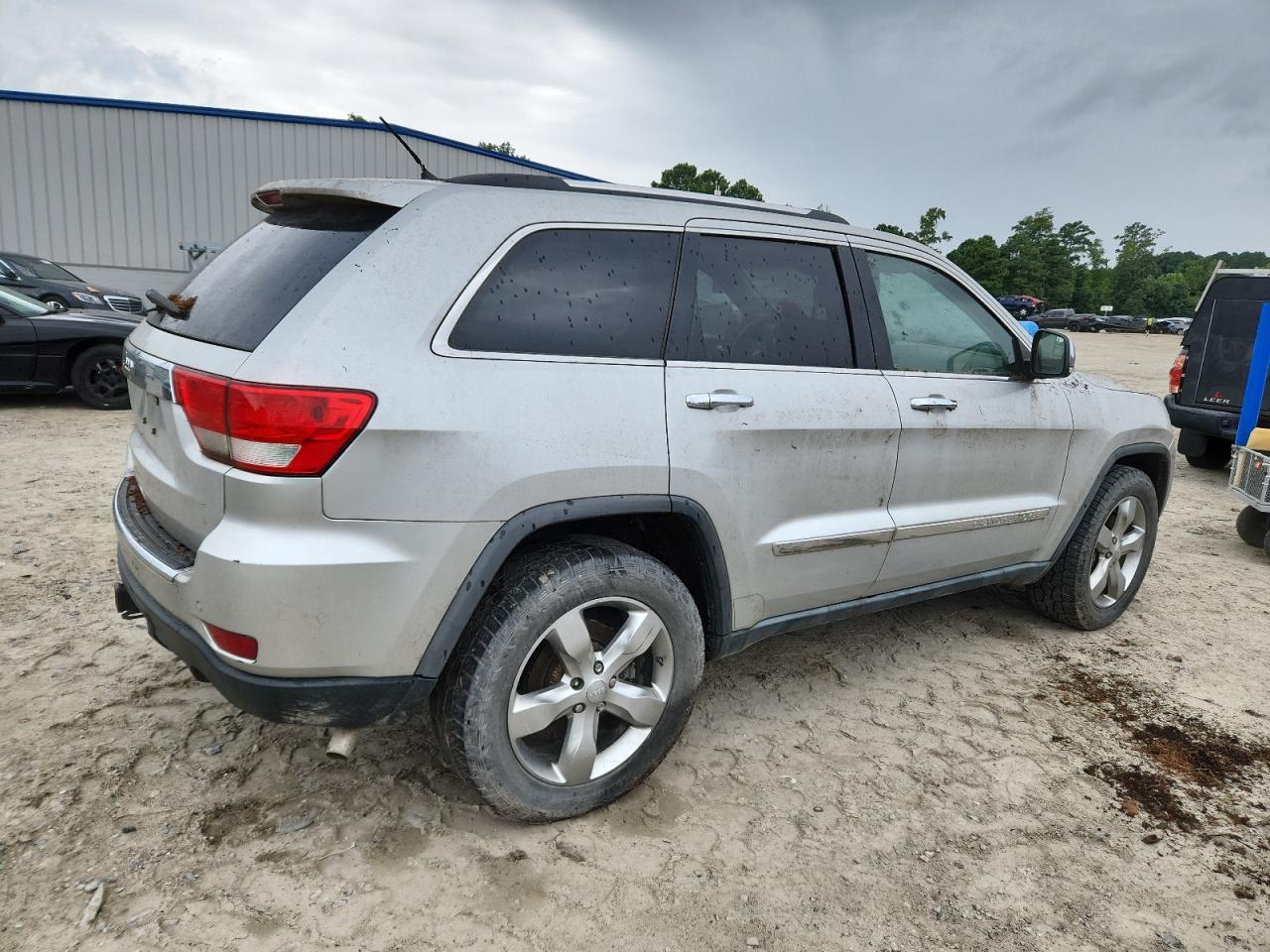 2011 Jeep Grand Cherokee Overland - Фото 3