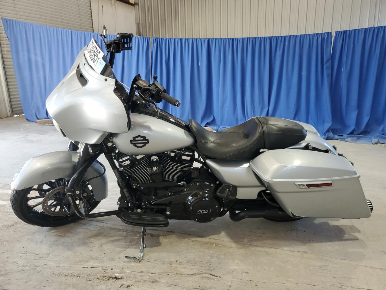 2019 Harley-Davidson Flhxs - Image 3