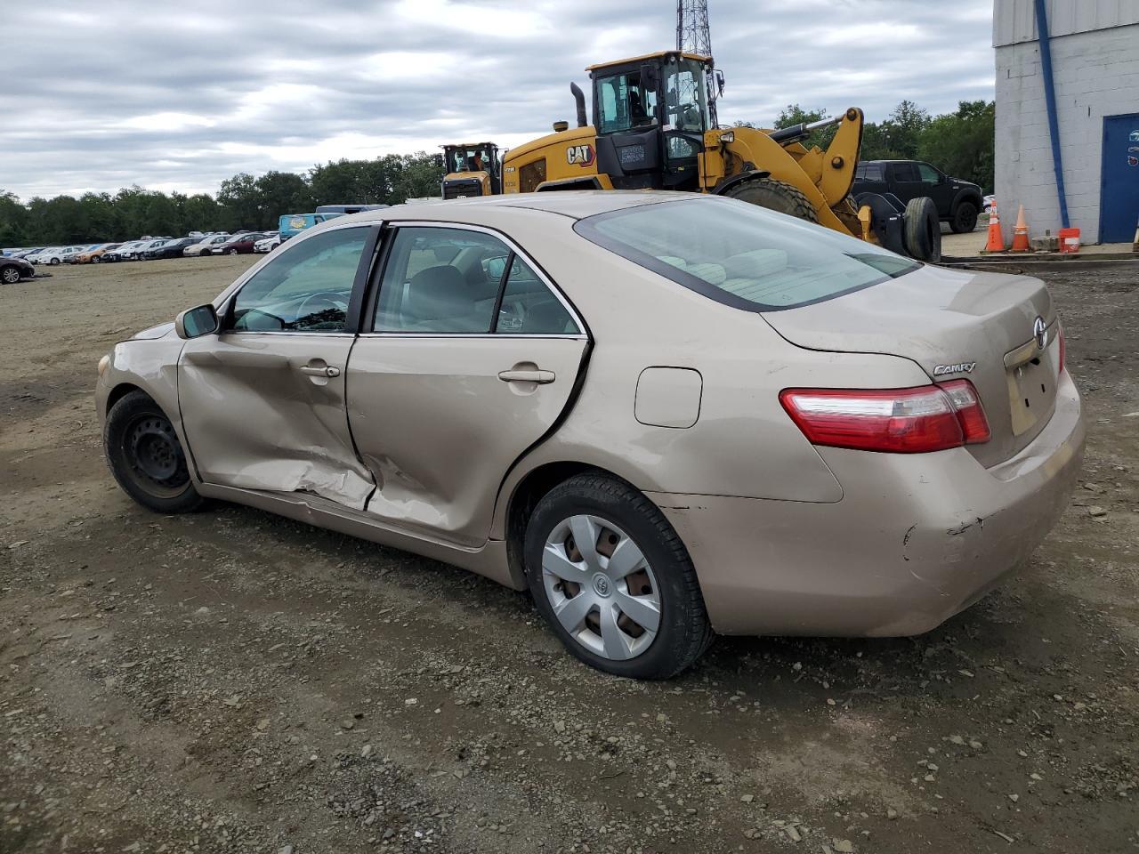 2009 Toyota Camry Base - Фото 2