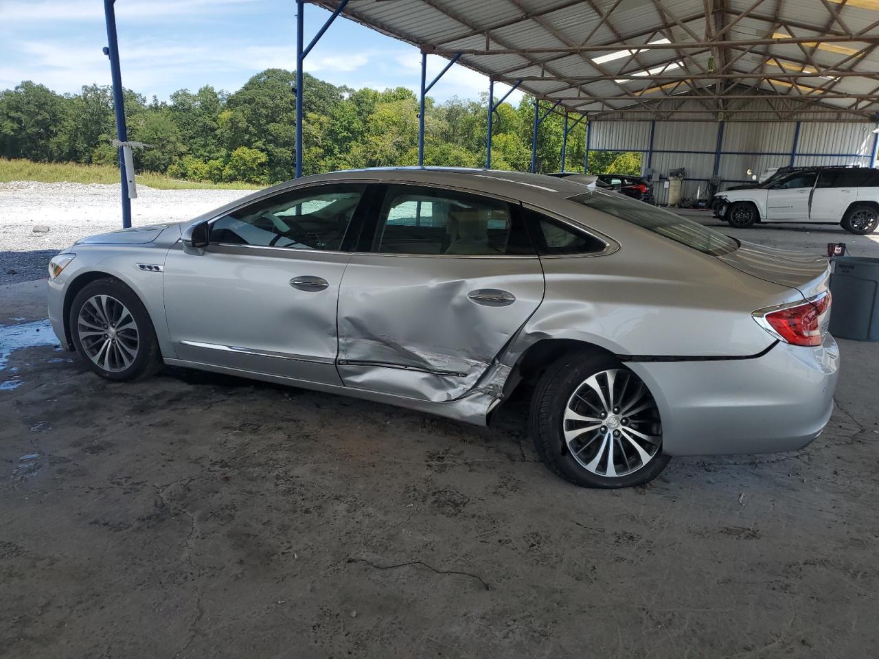 2017 Buick Lacrosse Essence - Фото 2