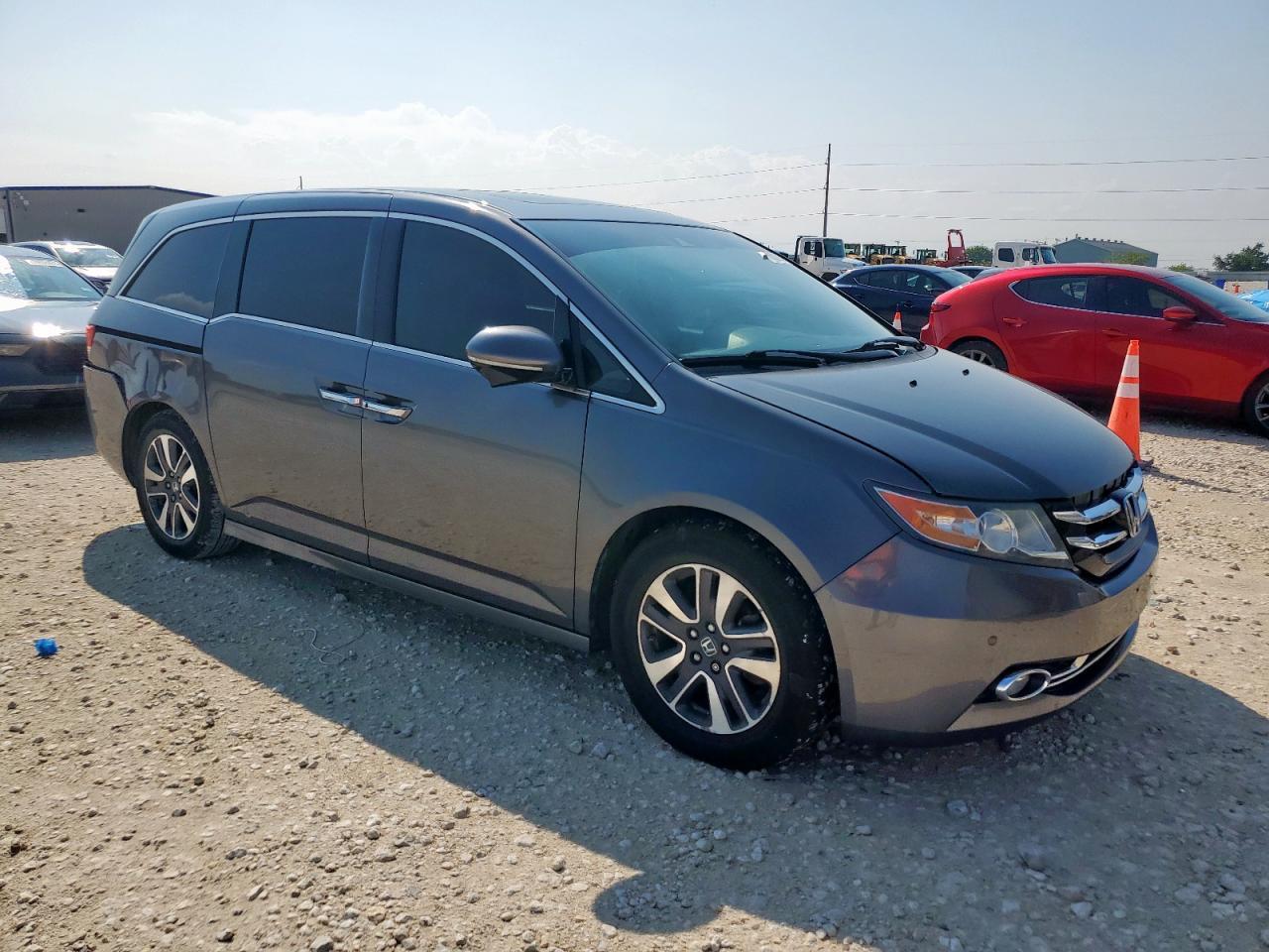 2016 Honda Odyssey Touring - Фото 4