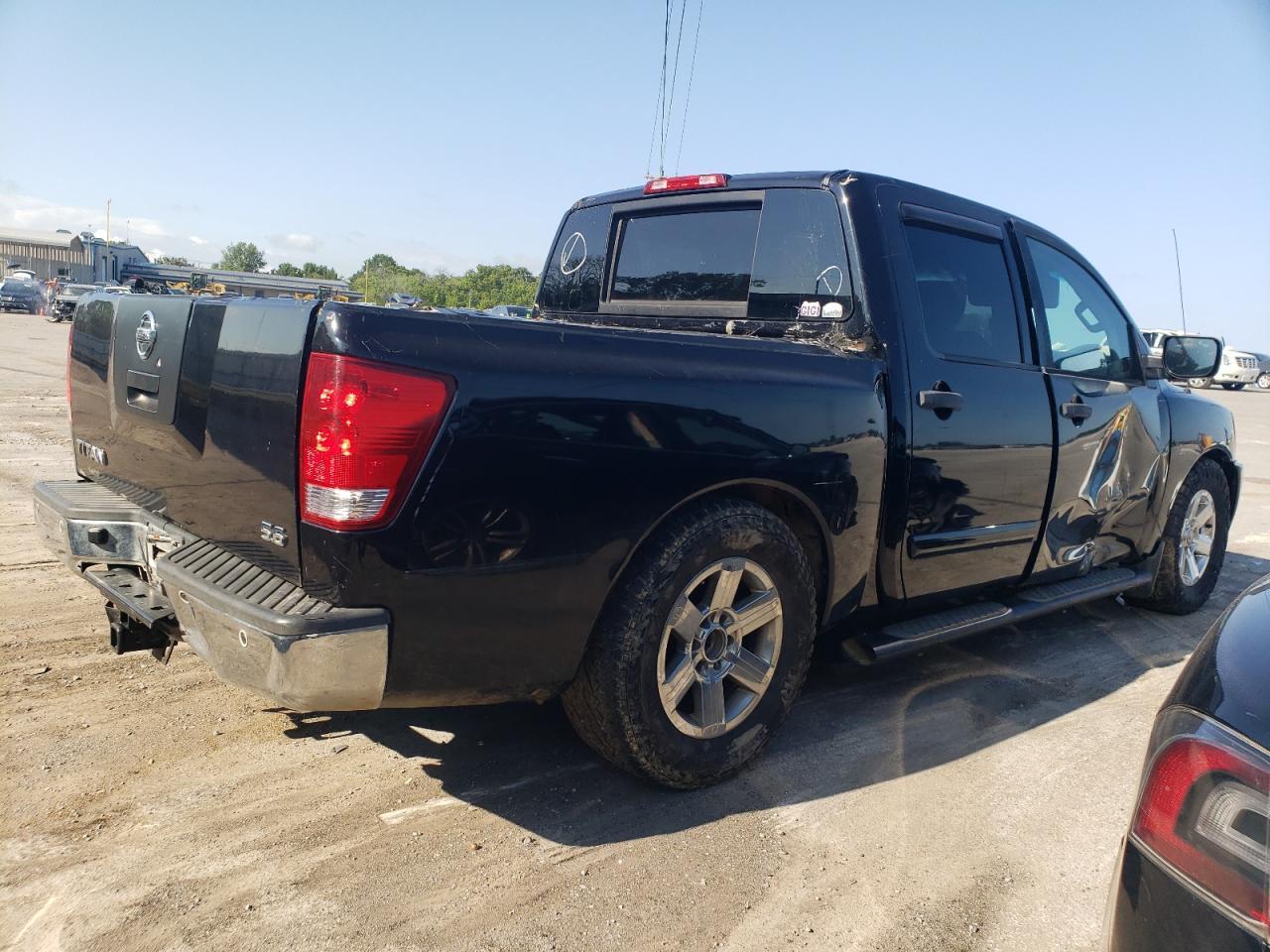 2014 Nissan Titan S - Фото 3