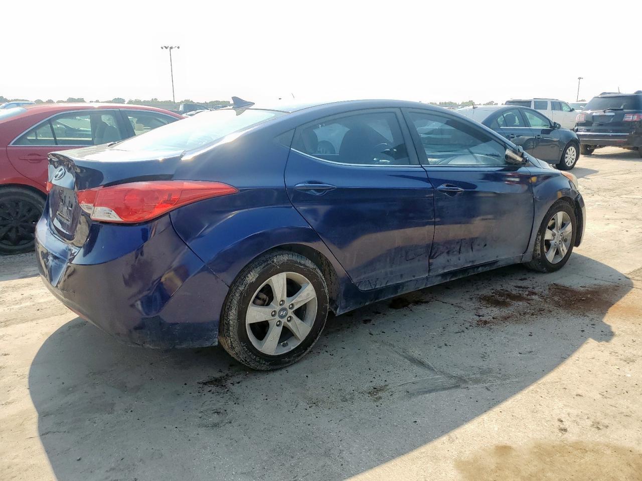 2013 Hyundai Elantra Gls - Фото 3