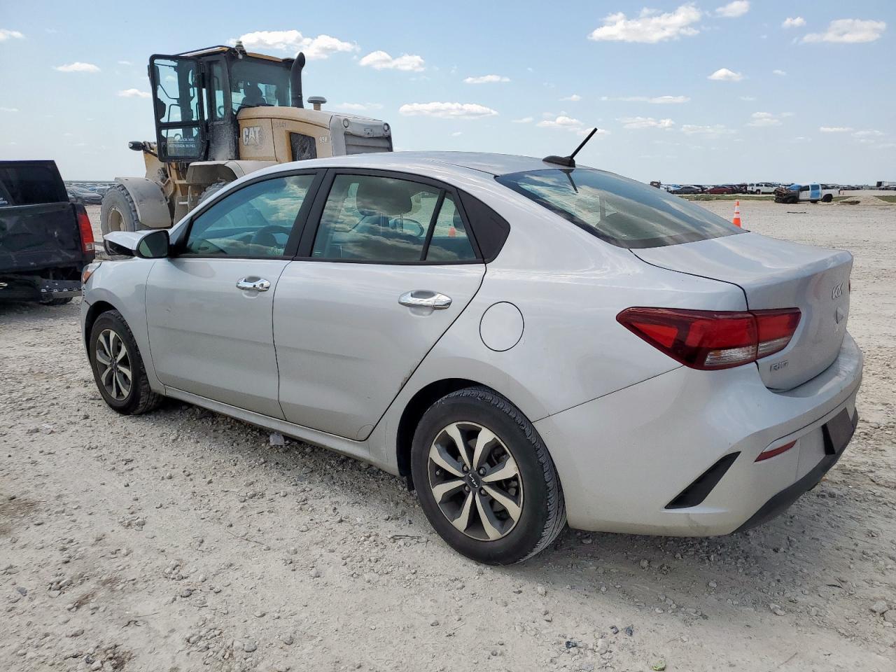 2022 Kia Rio Lx - Image 2