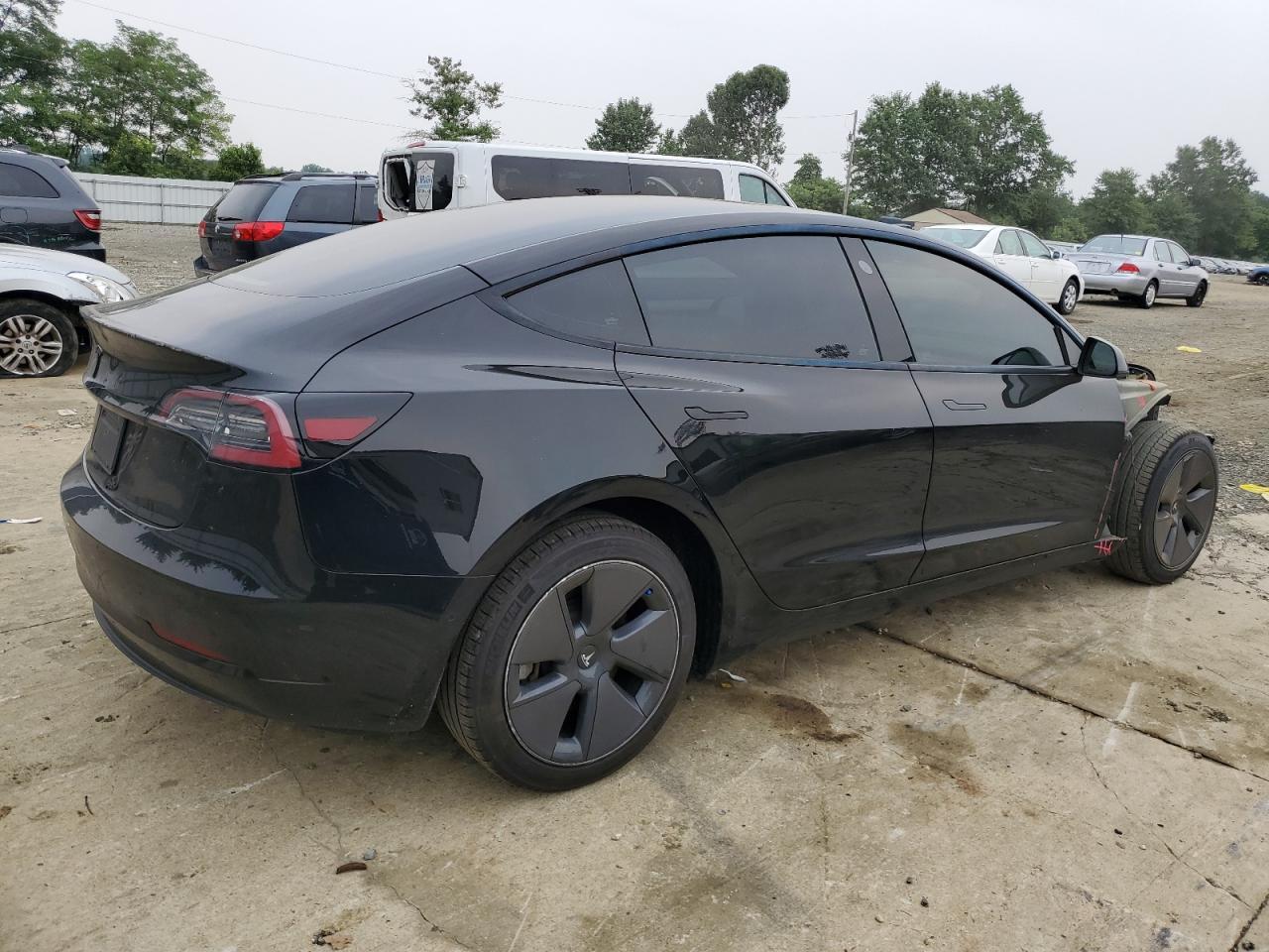 2021 Tesla Model 3 - Фото 3
