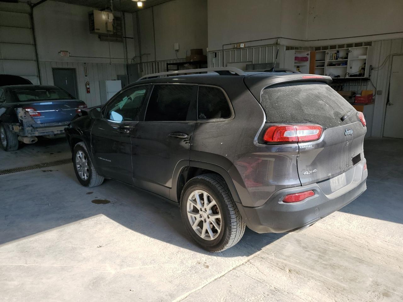 2015 Jeep Cherokee Latitude - Фото 2