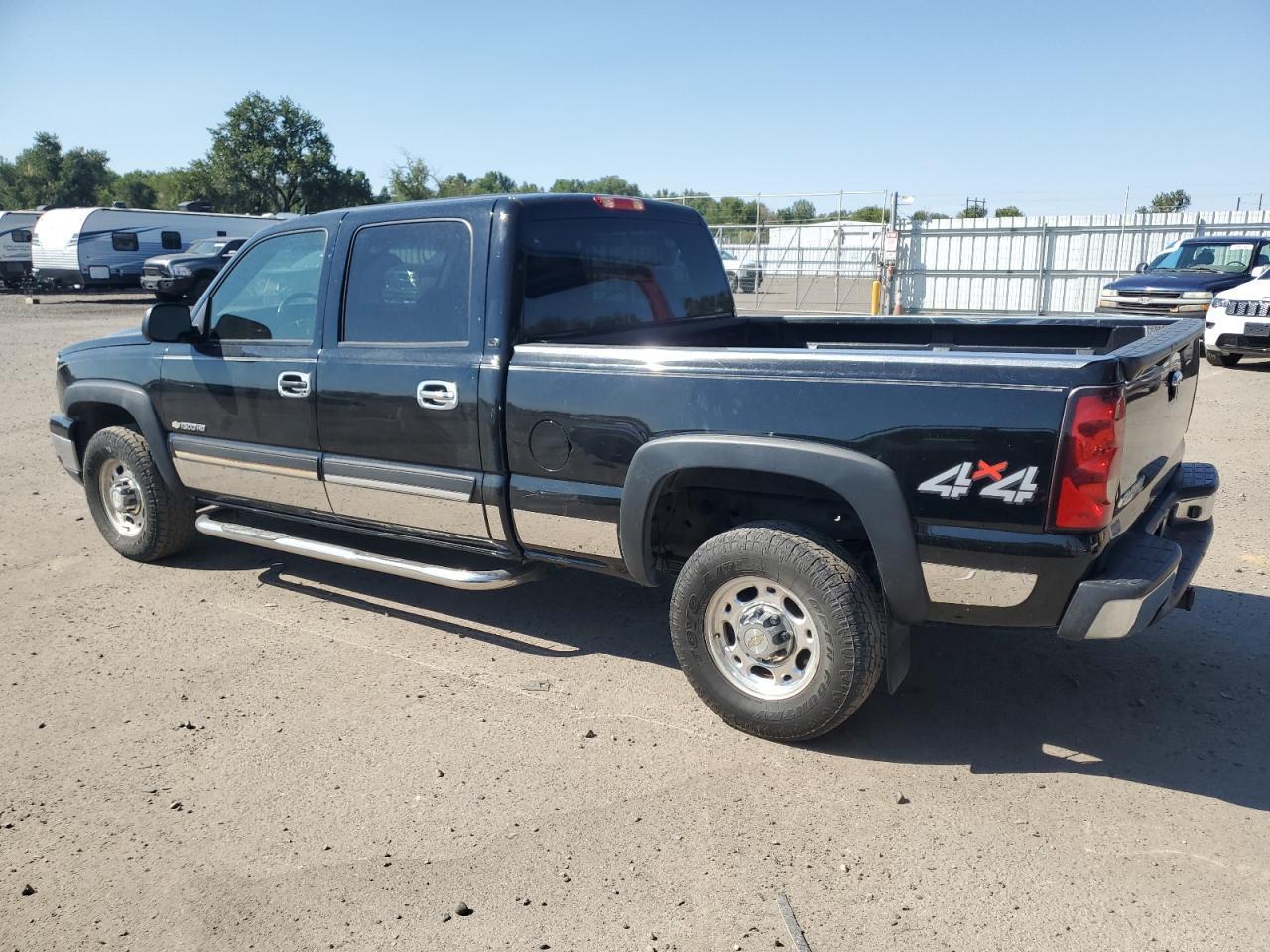 2006 Chevrolet Silverado K1500 Heavy Duty - Image 2