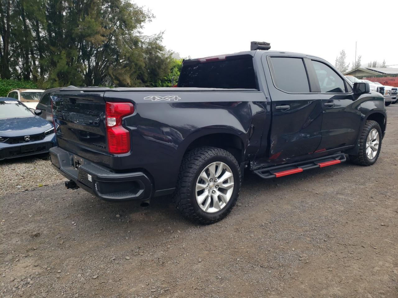 2023 Chevrolet Silverado K1500 Custom - Фото 3